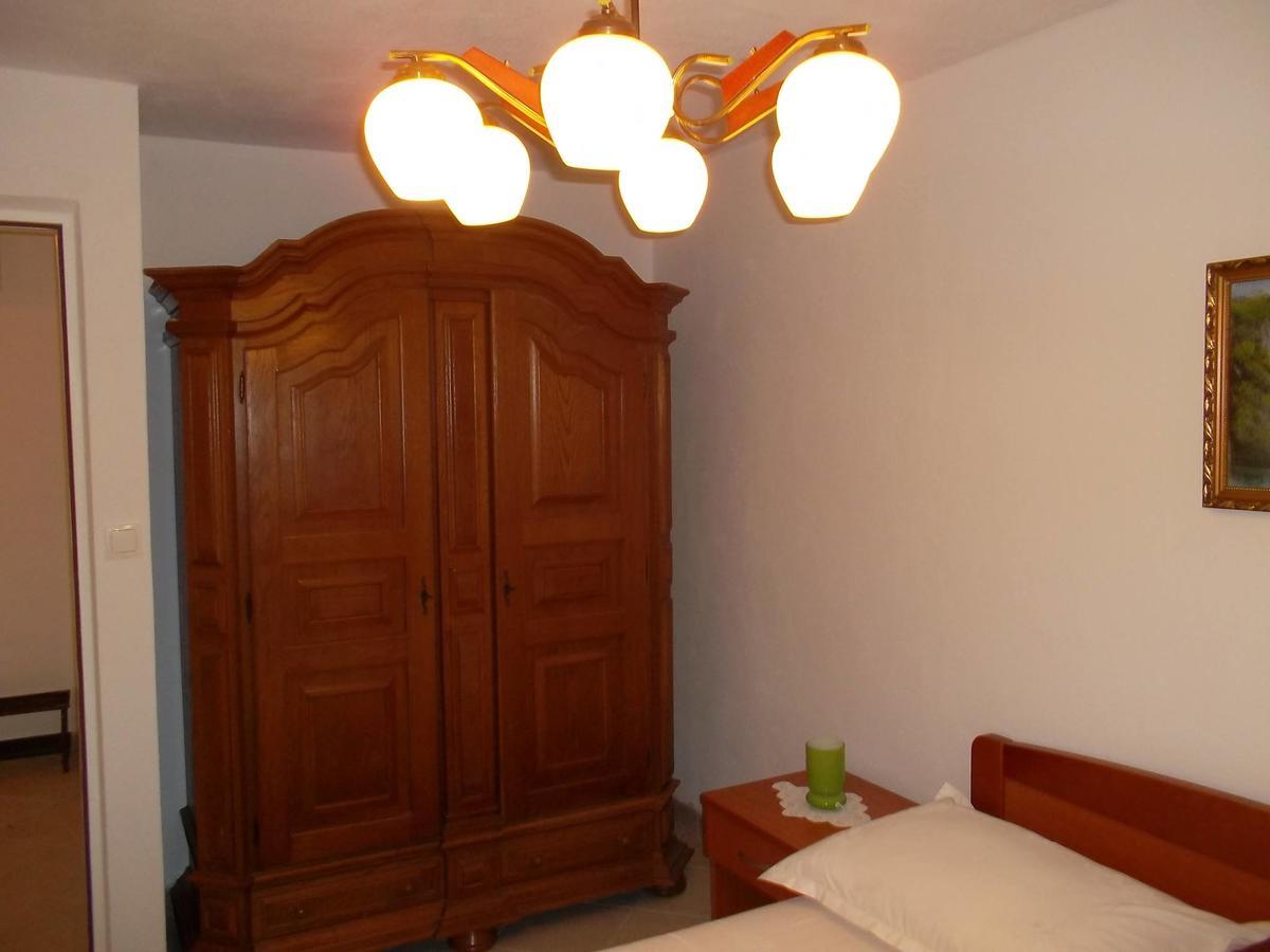Apartmani Kate Stari Grad  Εξωτερικό φωτογραφία
